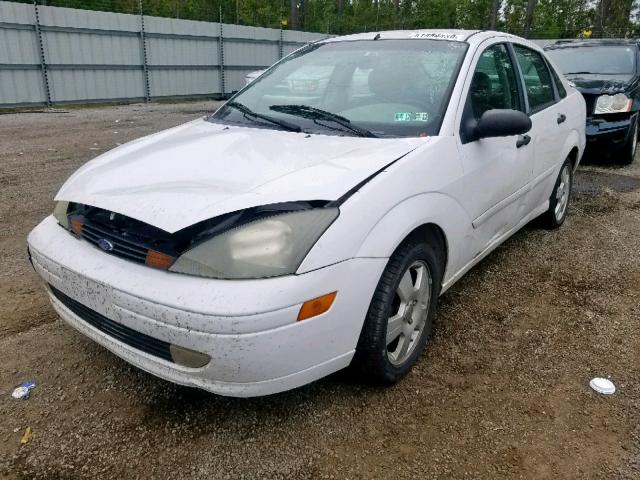 1FAFP38383W140102 - 2003 FORD FOCUS ZTS WHITE photo 2