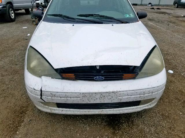 1FAFP38383W140102 - 2003 FORD FOCUS ZTS WHITE photo 9