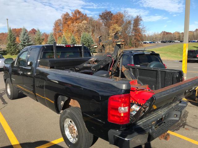 1GCHK39K28E106158 - 2008 CHEVROLET SILVERADO BLACK photo 4