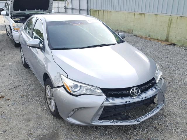4T1BF1FK8GU599556 - 2016 TOYOTA CAMRY LE SILVER photo 1
