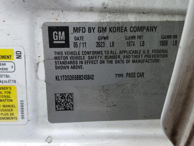 KL1TD5DE6BB245842 - 2011 CHEVROLET AVEO LS WHITE photo 10