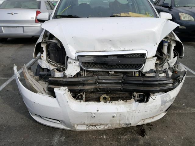 KL1TD5DE6BB245842 - 2011 CHEVROLET AVEO LS WHITE photo 9