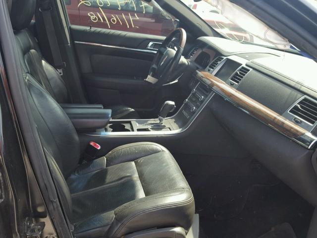 1LNHM94R89G605405 - 2009 LINCOLN MKS BLACK photo 5