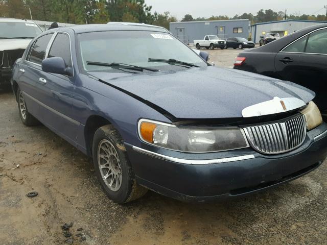 1LNHM82W2YY806180 - 2000 LINCOLN TOWN CAR S BLUE photo 1