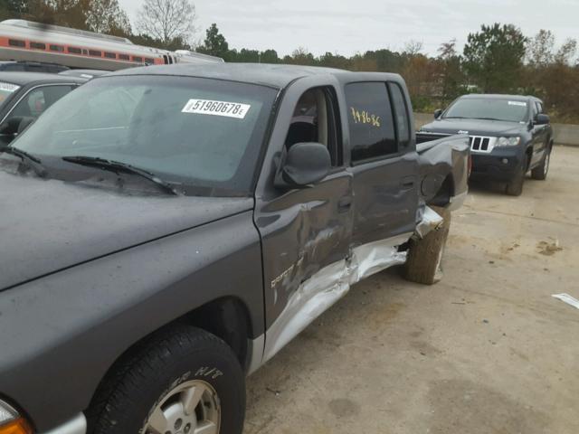 1B7HL48N72S562051 - 2002 DODGE DAKOTA QUA GRAY photo 9