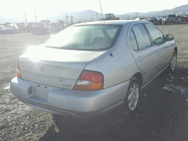 1N4DL01DXWC195211 - 1998 NISSAN ALTIMA XE SILVER photo 4