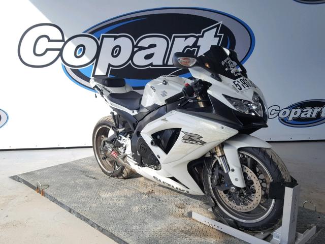 JS1GN7EAX92104081 - 2009 SUZUKI GSX-R600 K WHITE photo 1