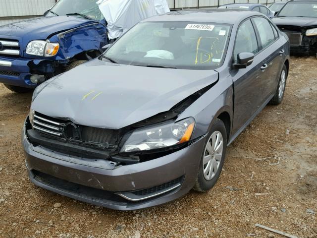 1VWAH7A38DC131175 - 2013 VOLKSWAGEN PASSAT S GRAY photo 2