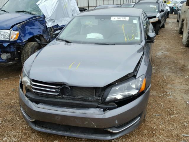 1VWAH7A38DC131175 - 2013 VOLKSWAGEN PASSAT S GRAY photo 9