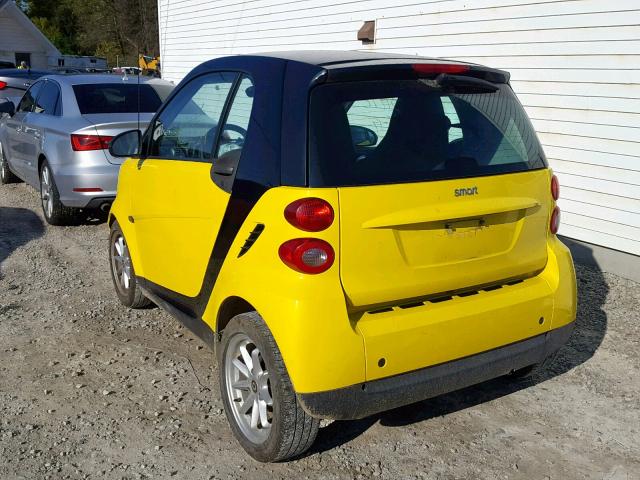 WMEEJ31X18K175682 - 2008 SMART FORTWO YELLOW photo 3