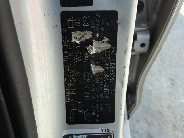 KNAFZ4A86E5060206 - 2014 KIA FORTE EX SILVER photo 10