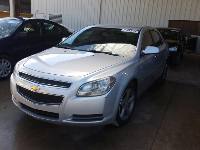 1G1ZC5E0XCF137509 - 2012 CHEVROLET MALIBU 1LT ვერცხლისფერი ფოტო 2