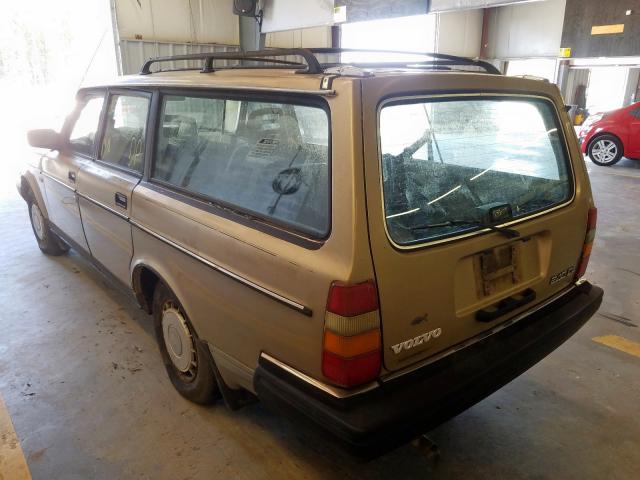 YV1AX8856H1765258 - 1987 VOLVO 245 DL GOLD photo 3