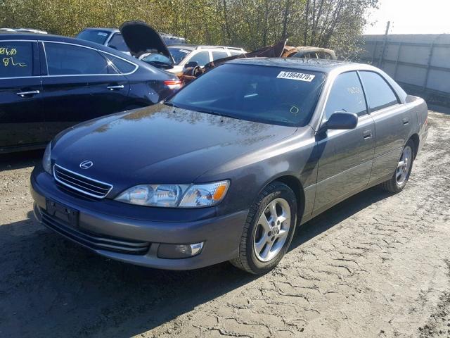 JT8BF28G310338402 - 2001 LEXUS ES 300 GRAY photo 2