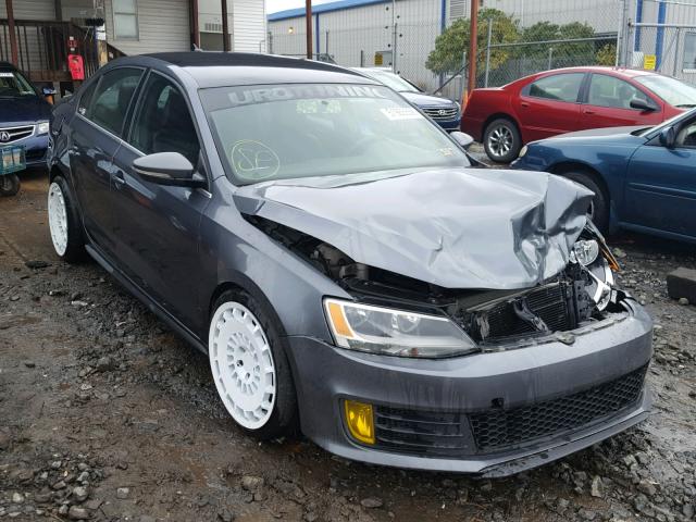 3VW5T7AJ4EM233393 - 2014 VOLKSWAGEN JETTA GLI GRAY photo 1