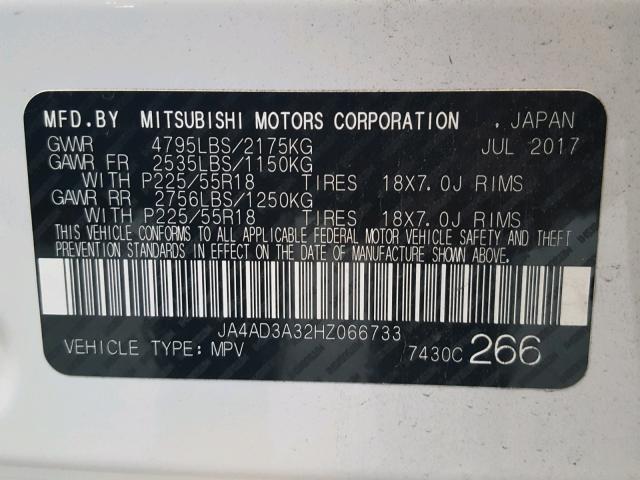 JA4AD3A32HZ066733 - 2017 MITSUBISHI OUTLANDER WHITE photo 10