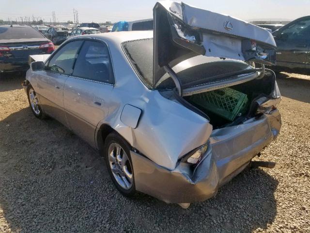 JT8BF28G910308630 - 2001 LEXUS ES 300 SILVER photo 3