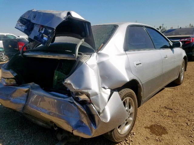 JT8BF28G910308630 - 2001 LEXUS ES 300 SILVER photo 4