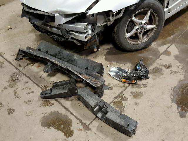 1G2WP12K32F126173 - 2002 PONTIAC GRAND PRIX SILVER photo 9