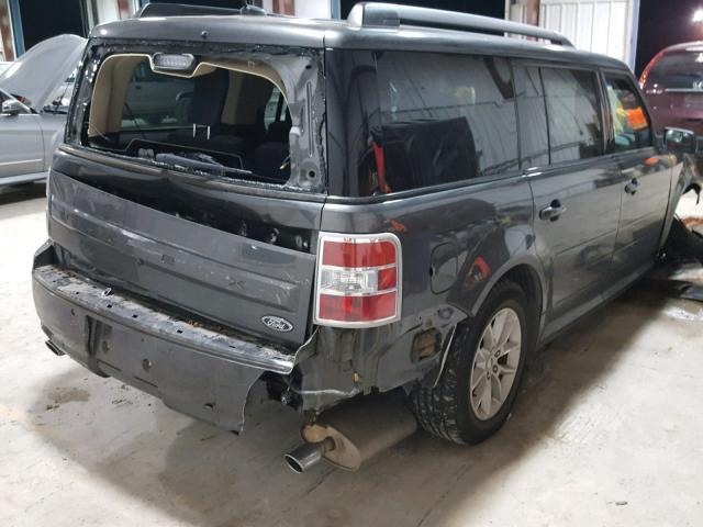 2FMGK5B87GBA17987 - 2016 FORD FLEX SE GRAY photo 4