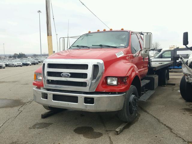 3FRNX65F15V173643 - 2005 FORD F650 SUPER RED photo 2