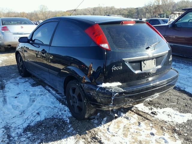 3FAFP31343R171862 - 2003 FORD FOCUS ZX3 BLACK photo 3