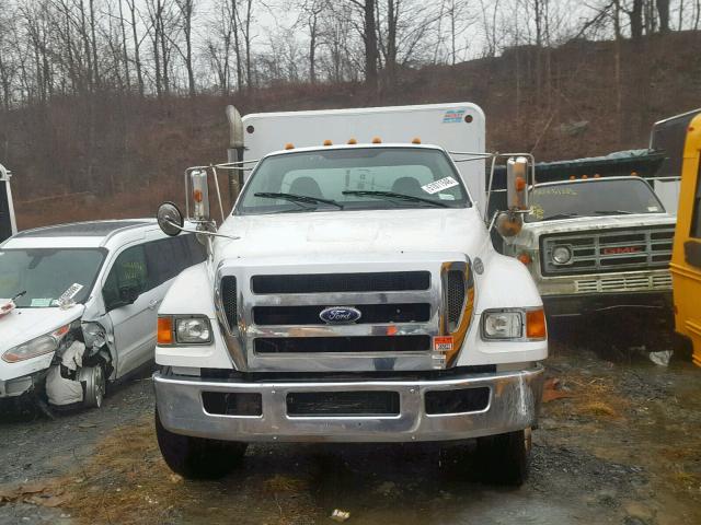 3FRWF65A19V159663 - 2009 FORD F650 SUPER WHITE photo 9