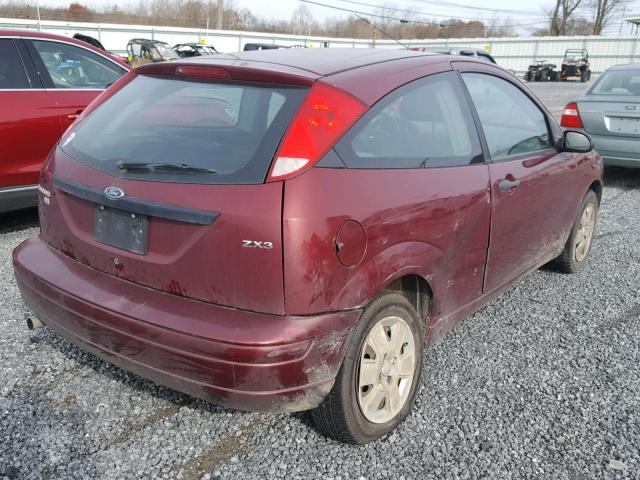 1FAFP31N96W233050 - 2006 FORD FOCUS ZX3 RED photo 4