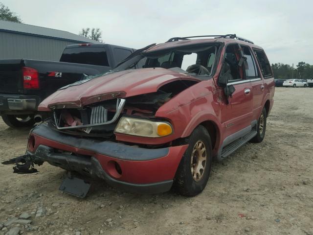 5LMRU27L3WLJ14596 - 1998 LINCOLN NAVIGATOR RED photo 2