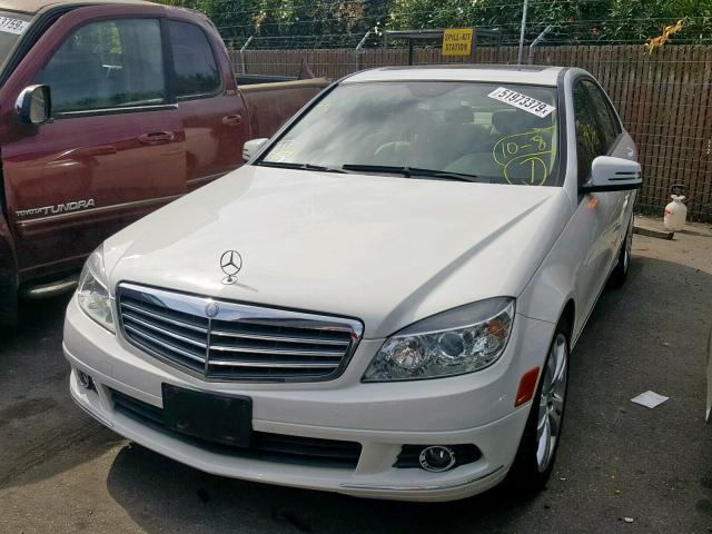 WDDGF5EB2BA527335 - 2011 MERCEDES-BENZ C300 WHITE photo 2