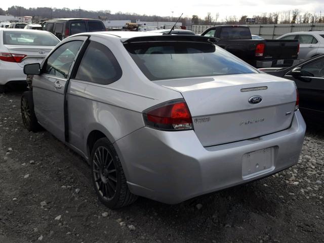 1FAHP3DN7AW201579 - 2010 FORD FOCUS SES SILVER photo 3