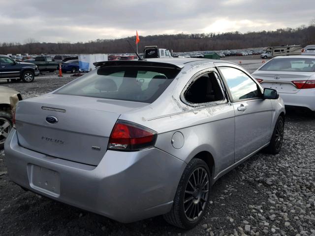 1FAHP3DN7AW201579 - 2010 FORD FOCUS SES SILVER photo 4