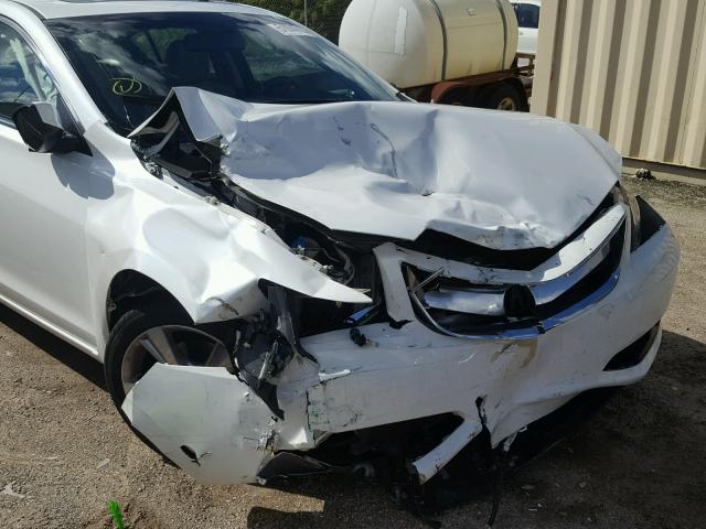 19VDE1F79EE006383 - 2014 ACURA ILX 20 TEC WHITE photo 9