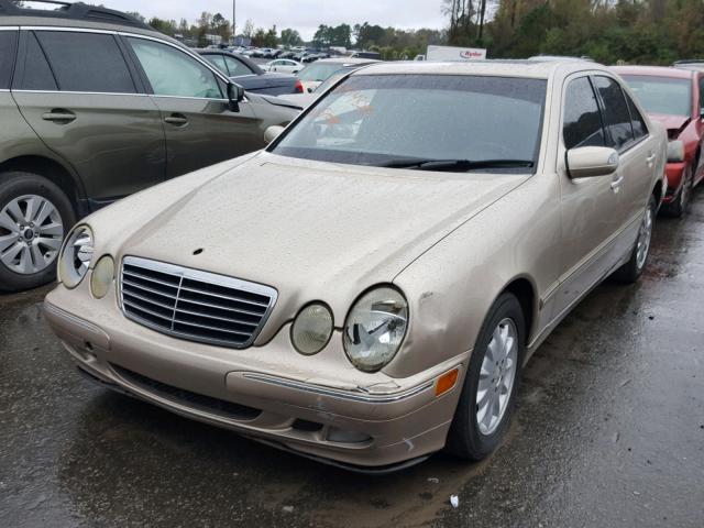 WDBJF65J91B372349 - 2001 MERCEDES-BENZ E 320 GOLD photo 2