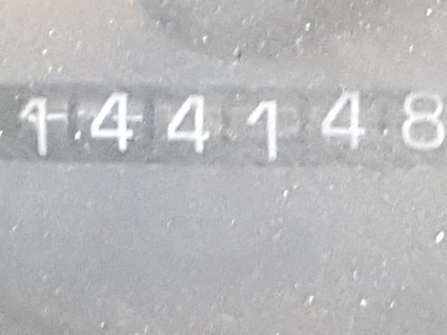 1G2WP12K61F111097 - 2001 PONTIAC GRAND PRIX BLACK photo 8