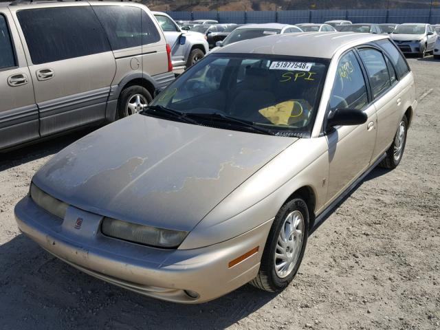 1G8ZK8279WZ267873 - 1998 SATURN SW2 BEIGE photo 2