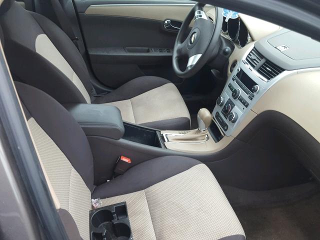 1G1ZA5E06AF111394 - 2010 CHEVROLET MALIBU LS 绿色 照片 5