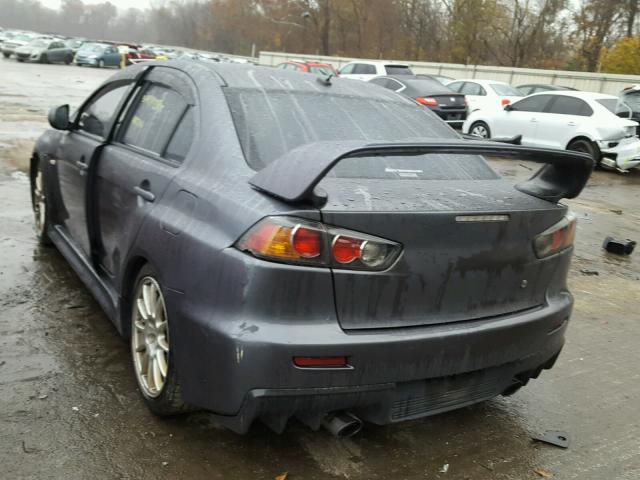 JA32W8FV5BU013989 - 2011 MITSUBISHI LANCER EVO GRAY photo 3