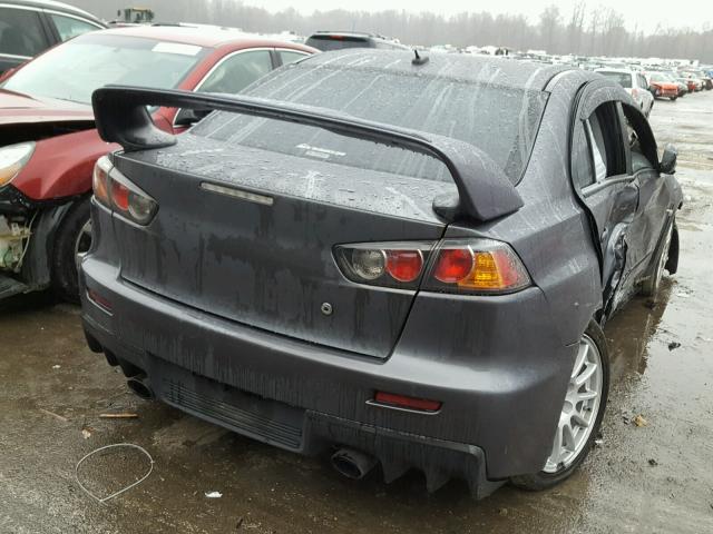 JA32W8FV5BU013989 - 2011 MITSUBISHI LANCER EVO GRAY photo 4