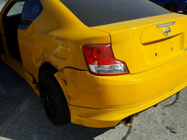 JTKJF5C78C3026902 - 2012 TOYOTA SCION TC YELLOW photo 9