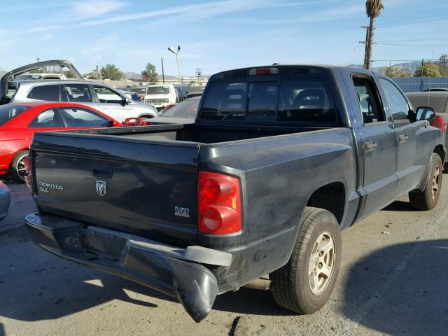 1D7HE48N67S179127 - 2007 DODGE DAKOTA QUA BLACK photo 4