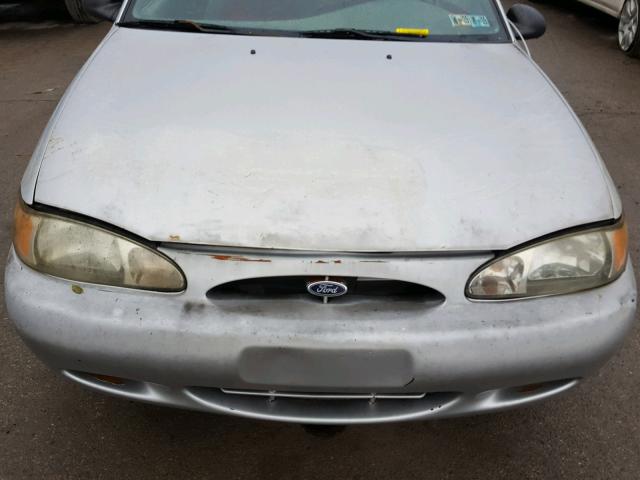 3FAFP13P22R201847 - 2002 FORD ESCORT SILVER photo 7