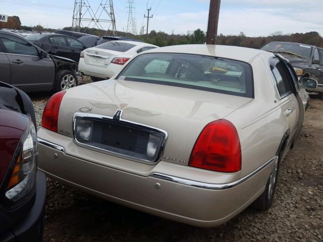 1LNHM83W13Y705011 - 2003 LINCOLN TOWN CAR C TAN photo 4