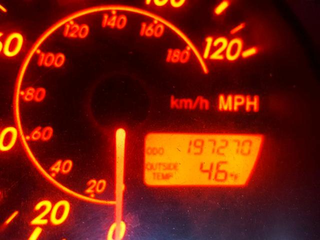 2T1KR32E53C069530 - 2003 TOYOTA MATRIX 银色 照片 8