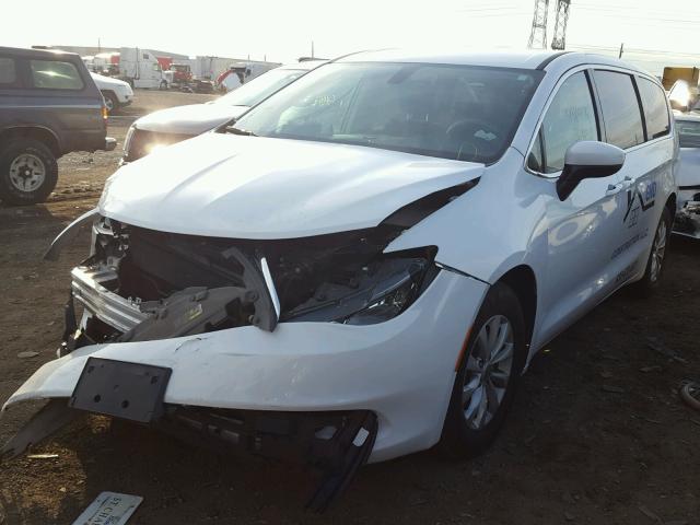 2C4RC1DG2HR518155 - 2017 CHRYSLER PACIFICA T WHITE photo 2