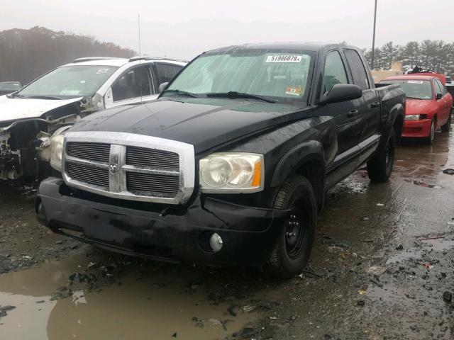 1D7HW48N26S646880 - 2006 DODGE DAKOTA QUA BLACK photo 2