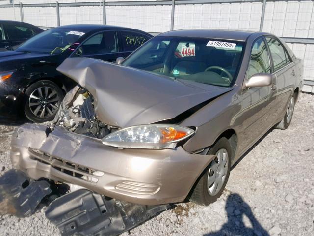 4T1BE32K83U669734 - 2003 TOYOTA CAMRY LE GOLD photo 2
