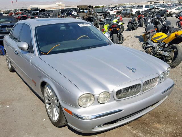 SAJWA73B84TG29155 - 2004 JAGUAR XJR S SILVER photo 1