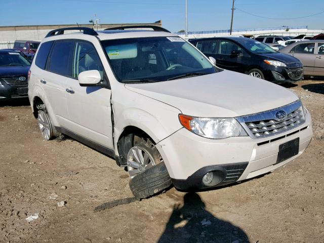JF2SHACC2DH445510 - 2013 SUBARU FORESTER 2 WHITE photo 1