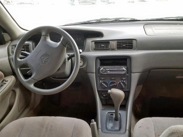 4T1BG22K1YU683664 - 2000 TOYOTA CAMRY CE GRAY photo 9